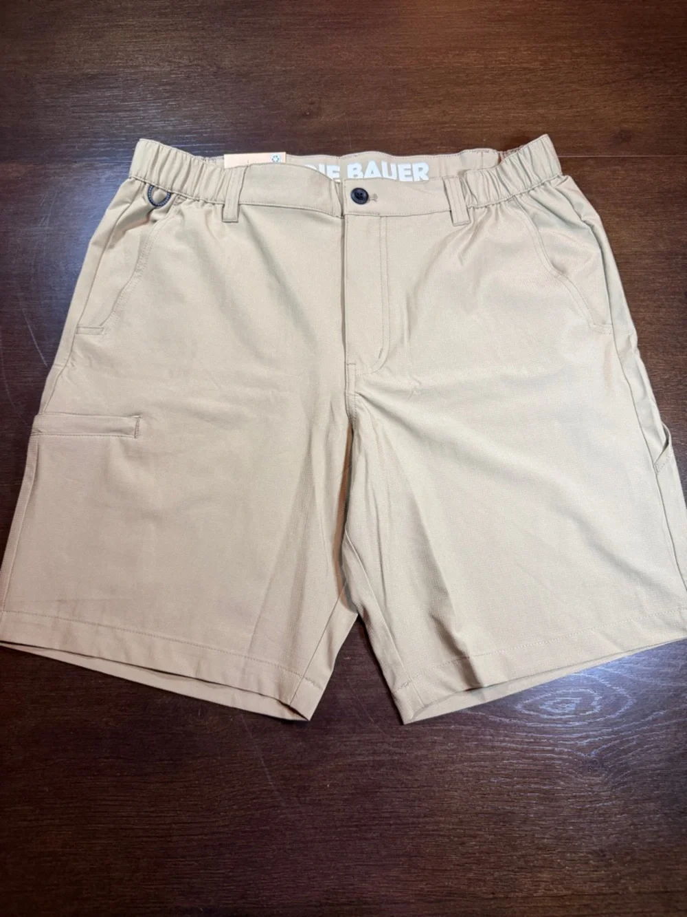 NWT Eddie Bauer Flex Waist Tech Shorts Men's M Khaki UPF 30 Stretch Zip Pockets